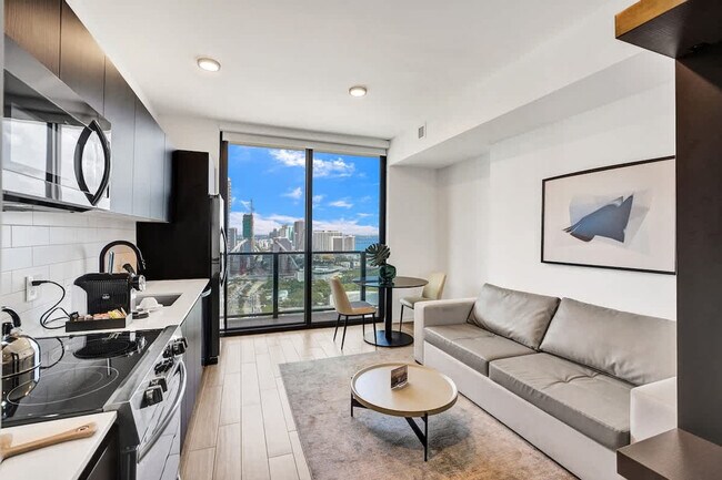 Building Photo - 398 NE 5th St