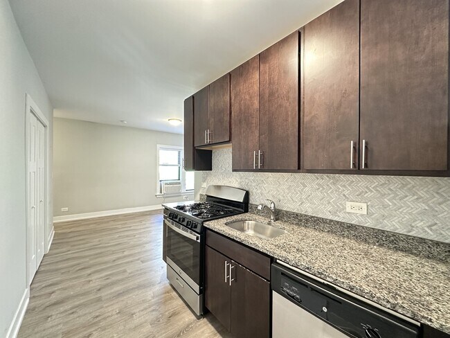 Photo - 722 W Brompton Ave Unidad 65