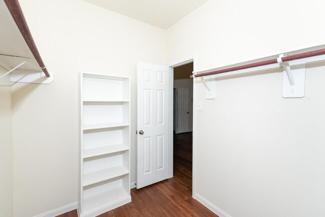 Photo - 16 Leisure Shore Ct