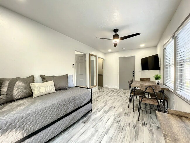 Photo - 2008 Page Ave Unit 3