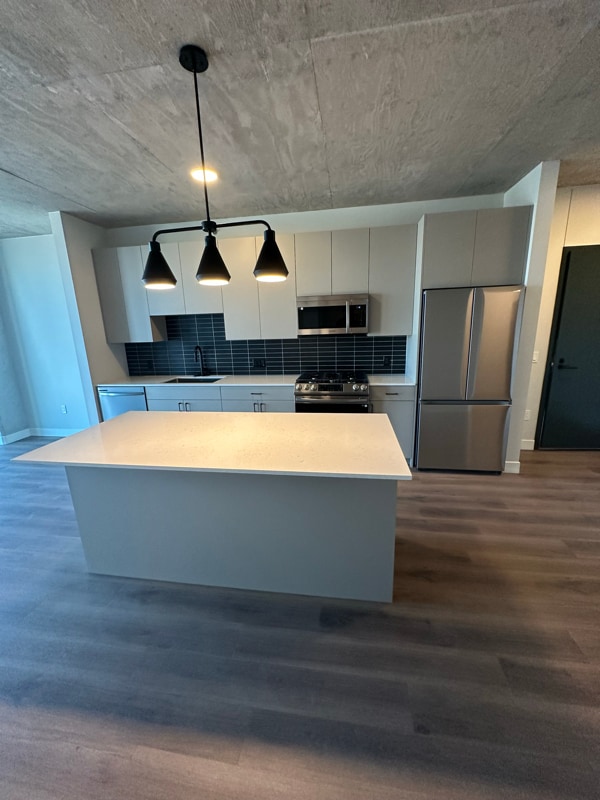 Photo - 315 N May St