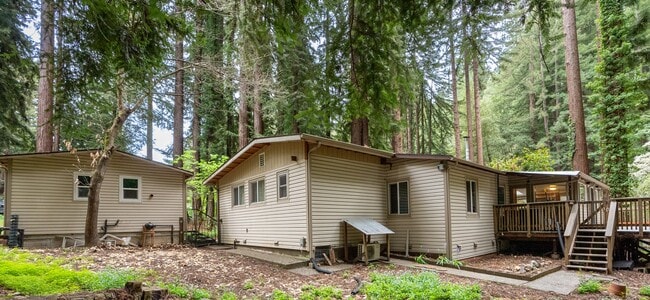 Building Photo - 150 Evergreen Rd Rental
