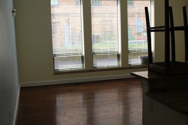 Great Room Windows - 18 W State St Unit 18 1/2