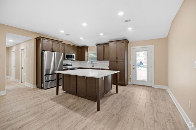 Building Photo - 1351 Sanibel Ln Rental