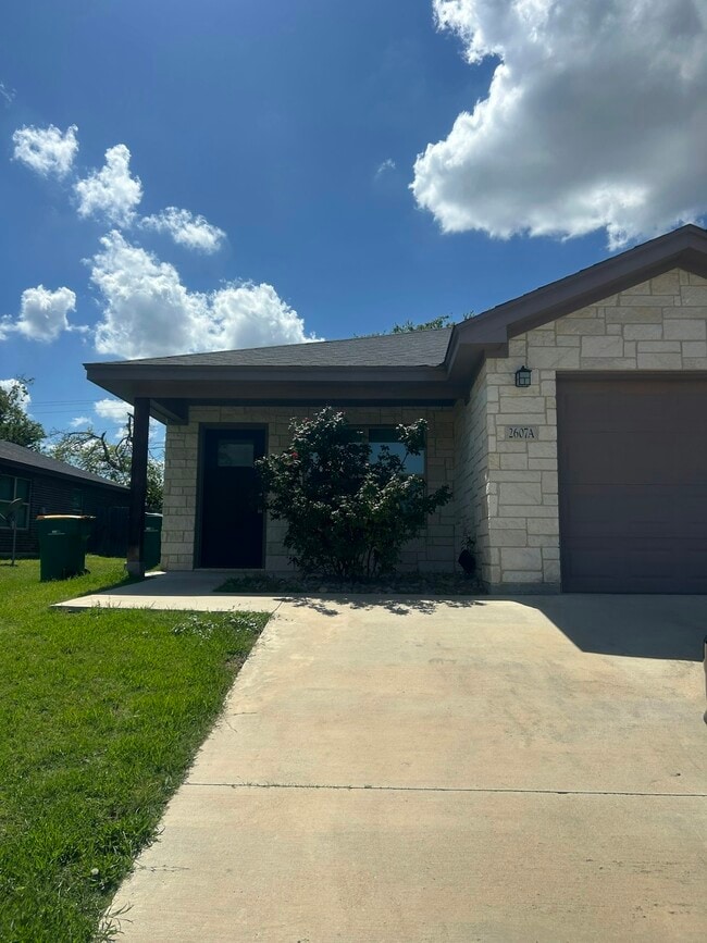 Photo - 2607 Leroy Ln Townhome