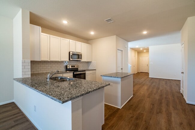 Photo - 612 LT Rusty Dr