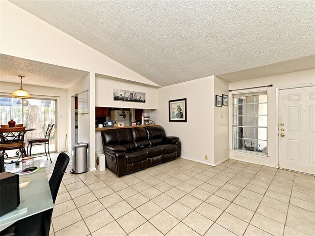 Photo - 12002 Arrowwood Dr