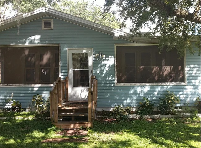 Building Photo - 1059 Hand Ave