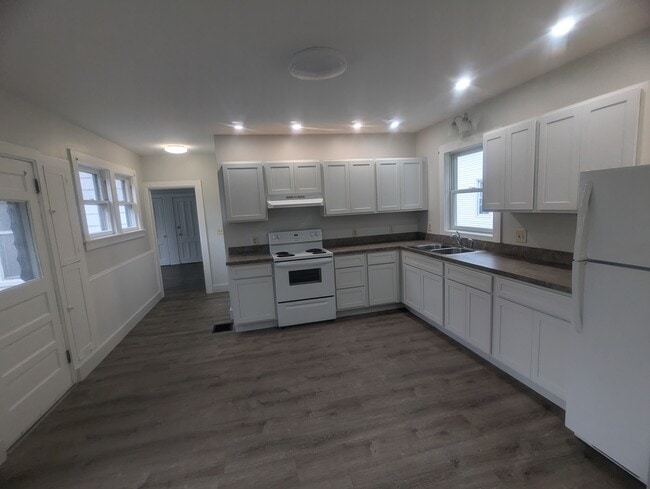 Building Photo - 201 Division St Unit 201 Rental
