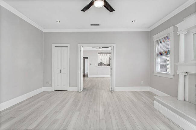 Photo - 4719 Junius St Unidad 3