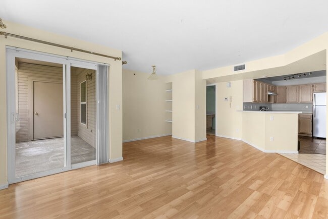 Photo - GREAT LOCATION 2 Bed 2 Bath Condo in Hunter's Ridge-Available Now! Unit 208