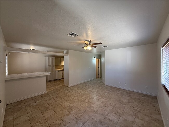 Photo - 2539 Ashfork Ave