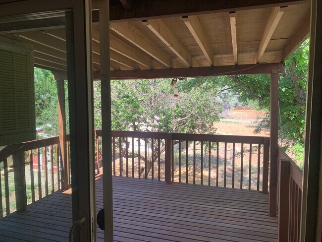 Photo - 805 N Austin St