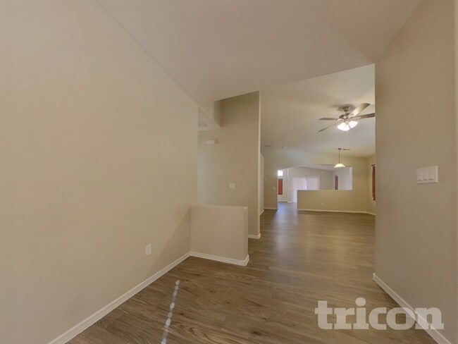 Photo - 25862 W Whyman St