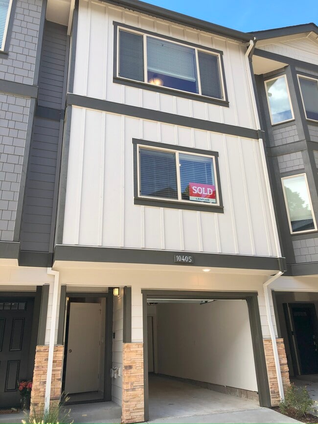 Building Photo - 10405 SW Akilean Ter