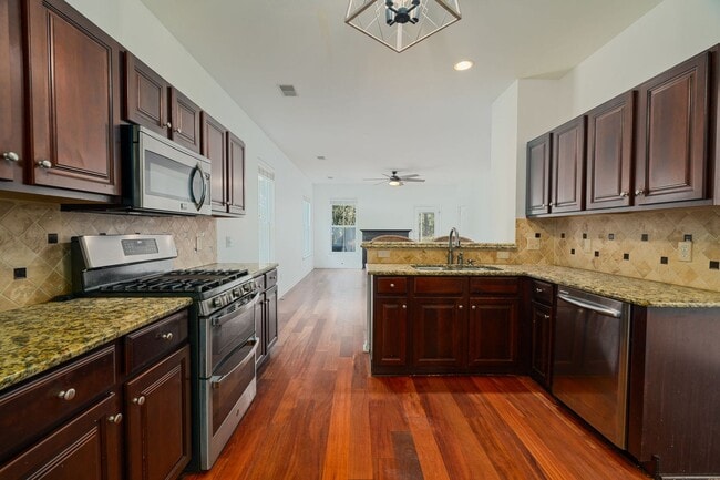 Building Photo - Serene Marsh Retreat in Mount Pleasant