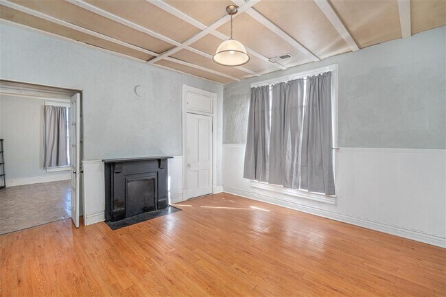 809 Broadway Ave Unit A