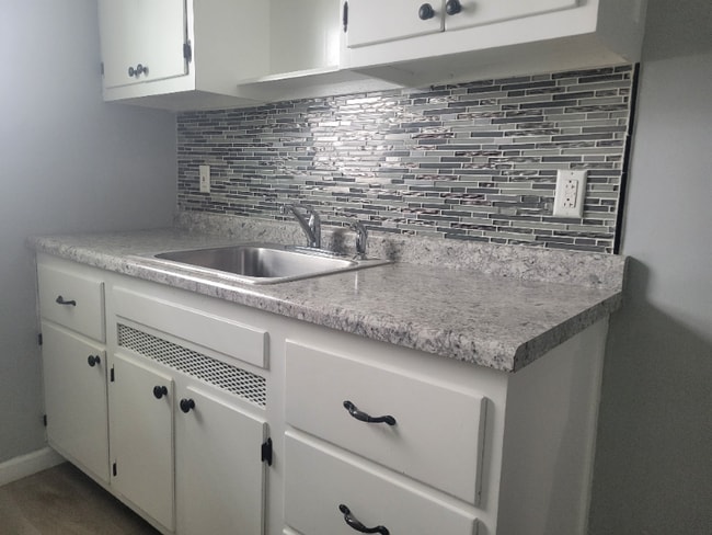 Photo - 215 Ryburn Ave Unit 1