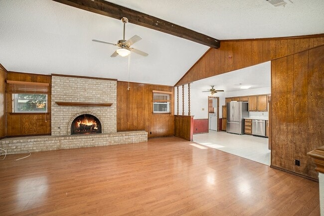 Photo - 1608 San Antone Ln
