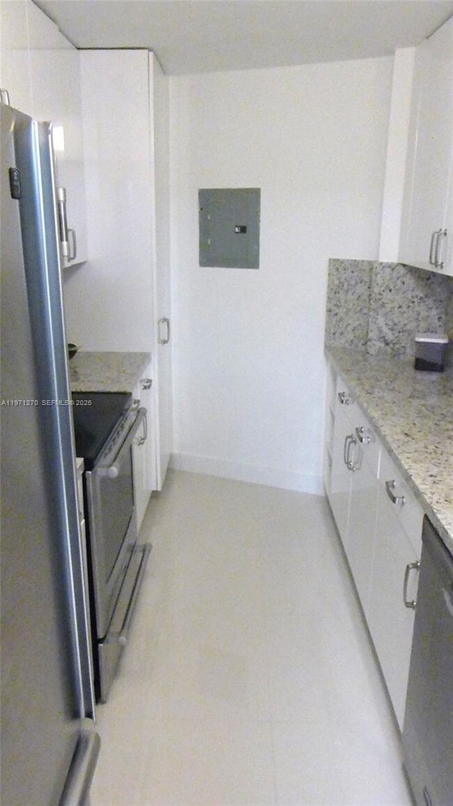 Photo - 1881 Washington Ave Unit 2E