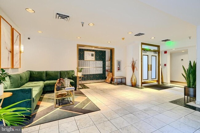 Building Photo - 123 W Barre St Unit 101 Rental