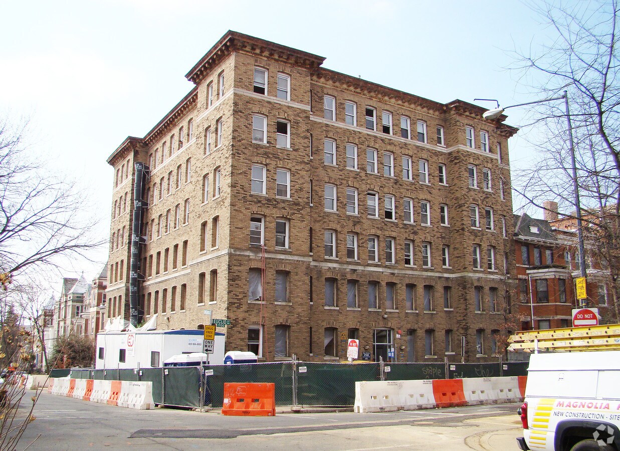 The Euclid - The Euclid Apartments