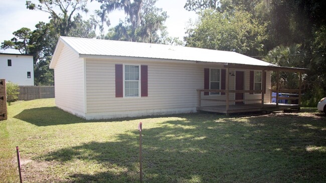 Building Photo - 675 Julia St Rental