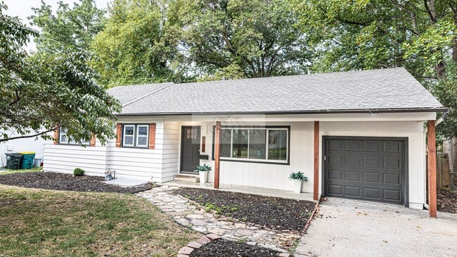Building Photo - 8340 Riggs St