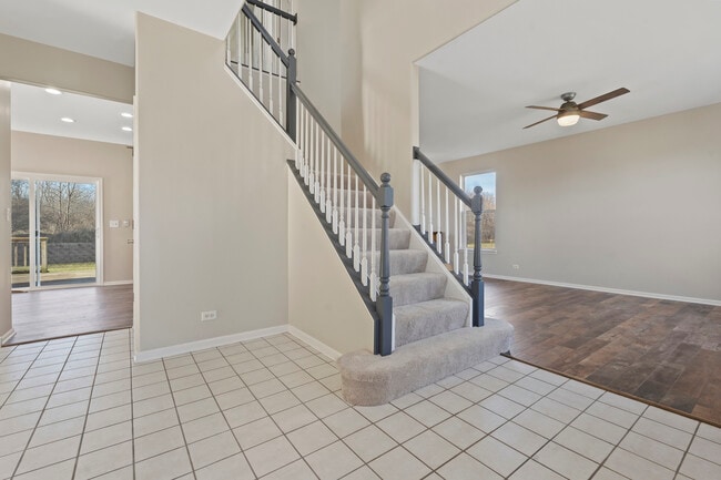 Photo - 32804 Bending Creek Road