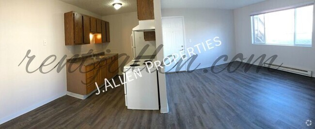 Building Photo - Very Nice Updated, Sunny 2 bed Unit H Rental