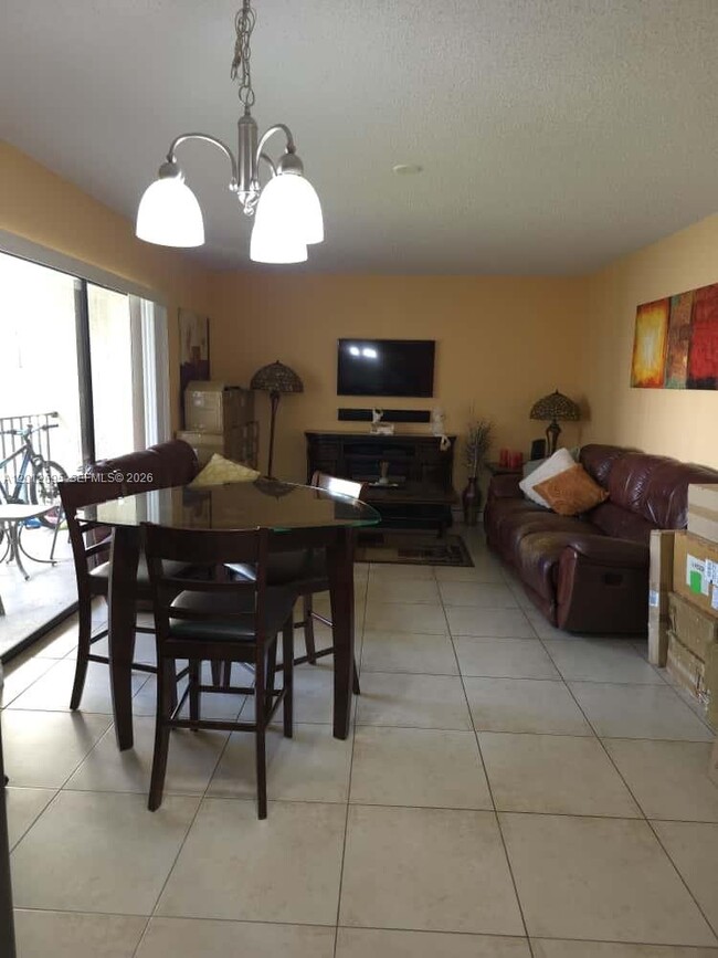 Photo - 1760 Windorah Way Unidad H