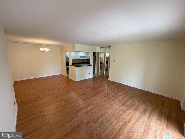 Photo - 208 Old Forge Crossing Unit 208