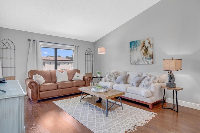Photo - 13155 Chadwick Ct Unidad 20