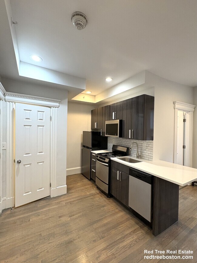 Photo - 11 Queensberry St Unit 37