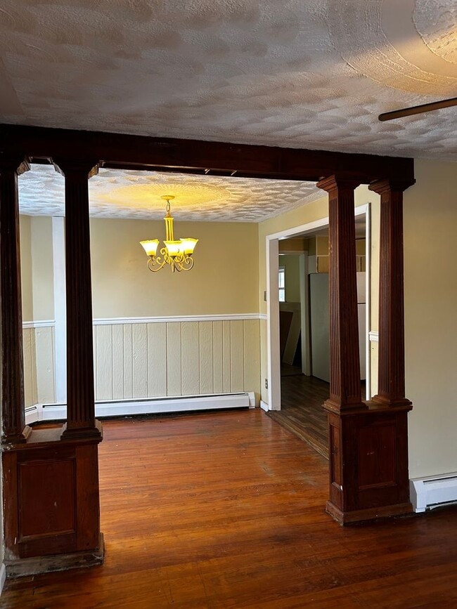 Photo - Welcome To This Charming 3-Bedroom, 1-Bathroom Home Located in the Heart of Carbondale, PA.