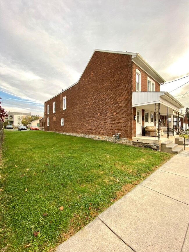 Photo - 39 Lehman St Unidad C