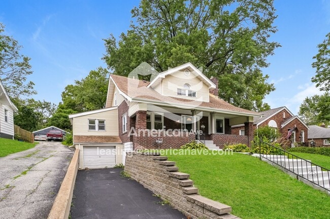8248 Monroe Ave