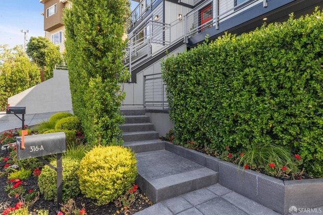 Photo - 316 Humboldt Rd