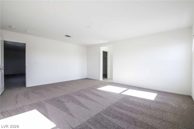 Photo - 7087 Baza Ave