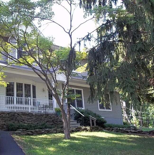 Building Photo - Beautiful Annapolis Home
