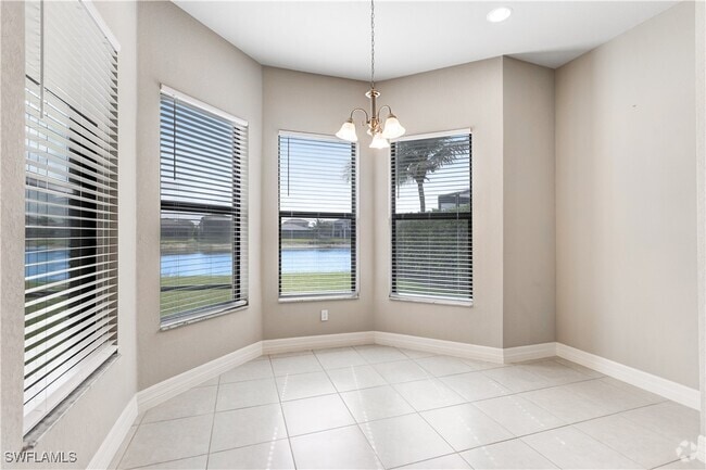 Building Photo - 4528 Azalea Dr Rental