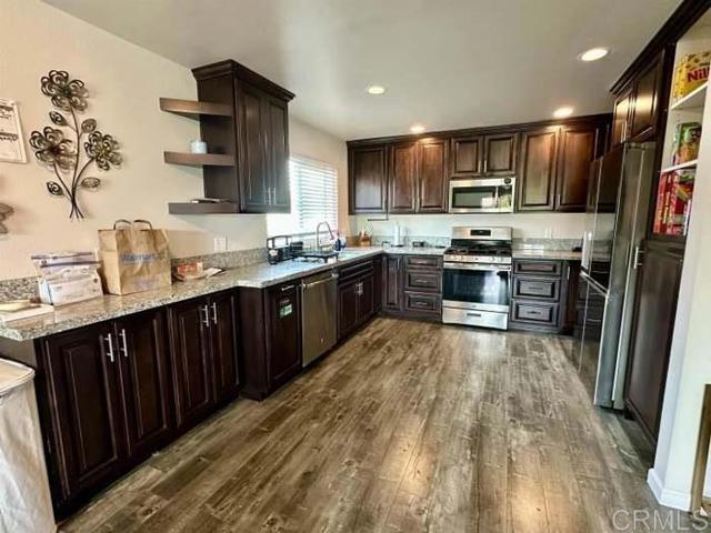 9829 Caspi Gardens Dr Unidad 8