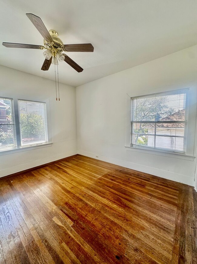 Photo - 1512 Arch St