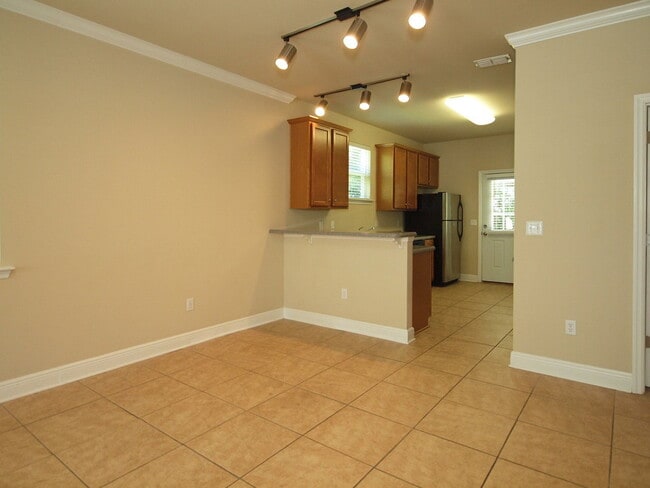 Photo - Hamptons on High – 4 Bedroom / 4 Bathroom Student Townhome Near FSU & TSC!