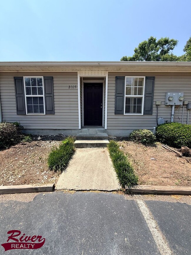 Photo - 2025 Buckhaven Way