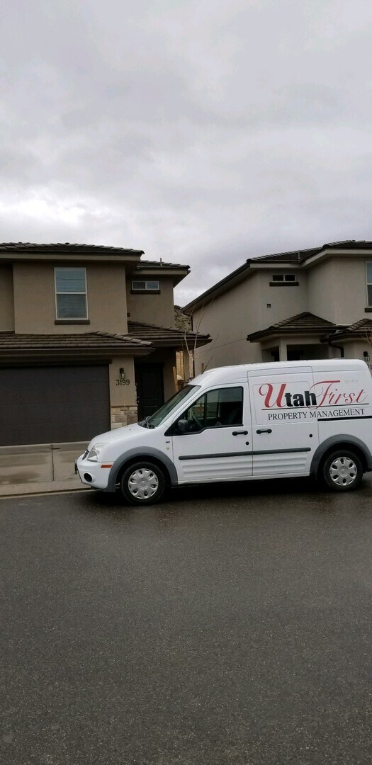 Photo - Town home in Little Valley Area. End Unit!!