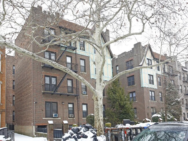 Photo - 537-547 Ovington Ave