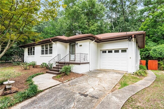 Photo - 1469 Clairmont Rd