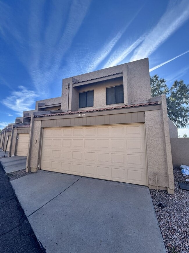Photo - ***MOVE IN SPECIAL*** 2 STORY TOWNHOME WITH ATTACHED GARAGE WATER INCL