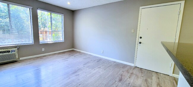 Photo - 1818 N New Hampshire Ave Apartment